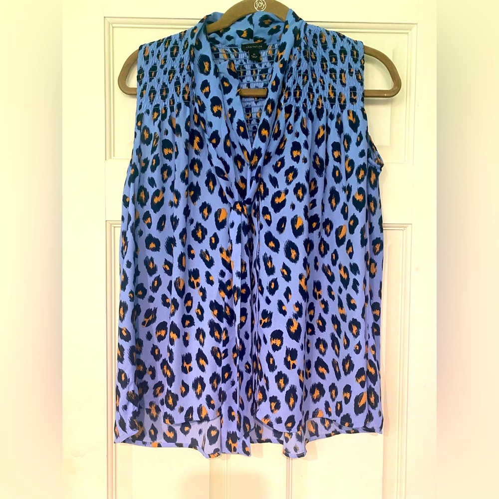 Ann Taylor blouse leopard XS